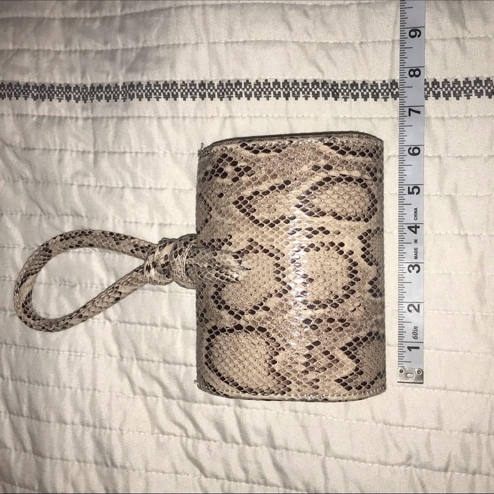 Top Shop Snake Pattern Mini Grab Bag Knot Loop Closure - Picture 4 of 8